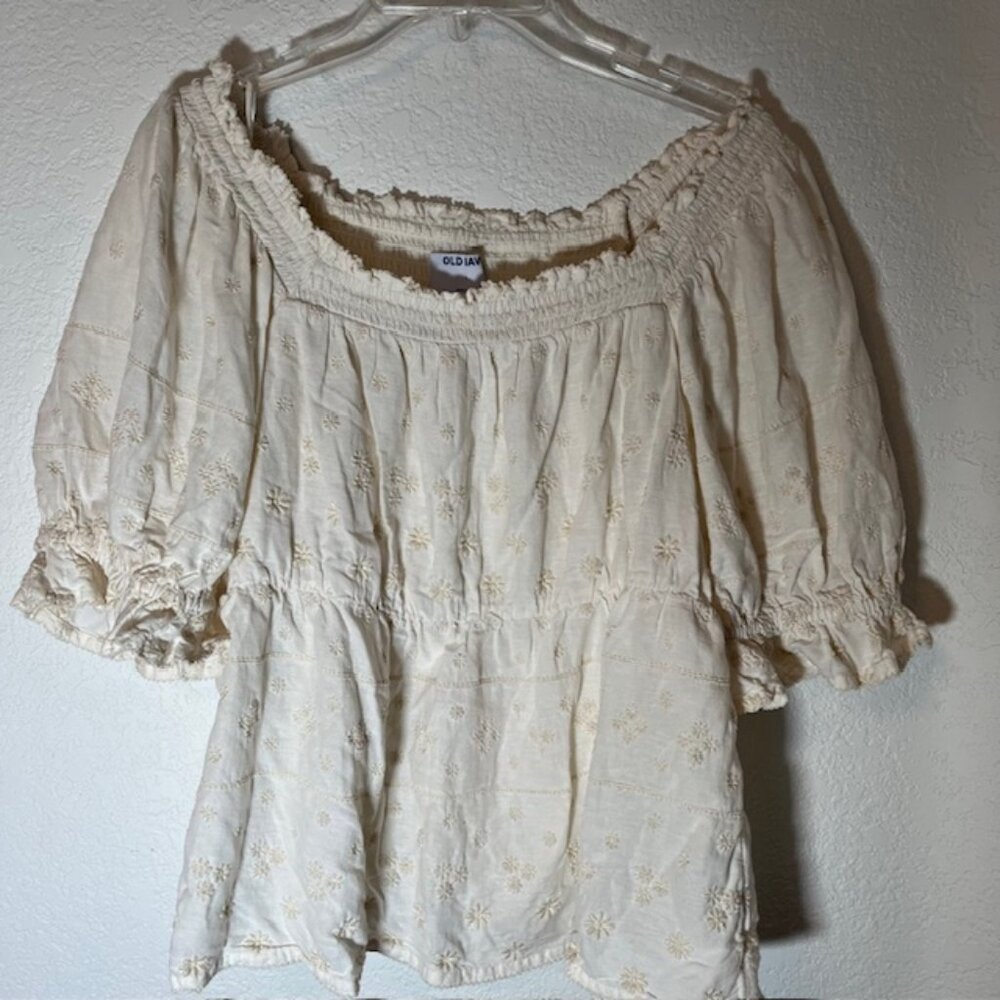Old Navy Cream  Eyelet Peasant Blouse- Size L